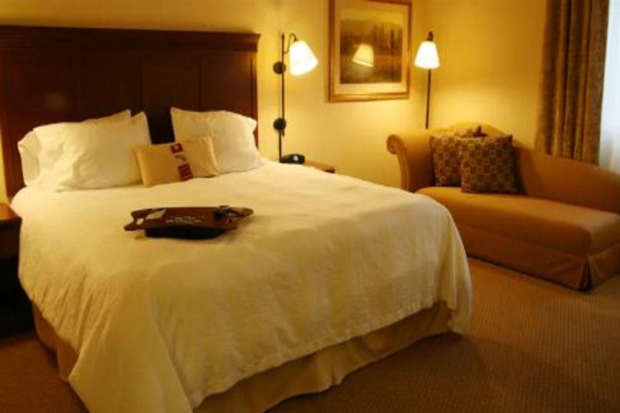 Hampton Inn & Suites Burlington Kültér fotó